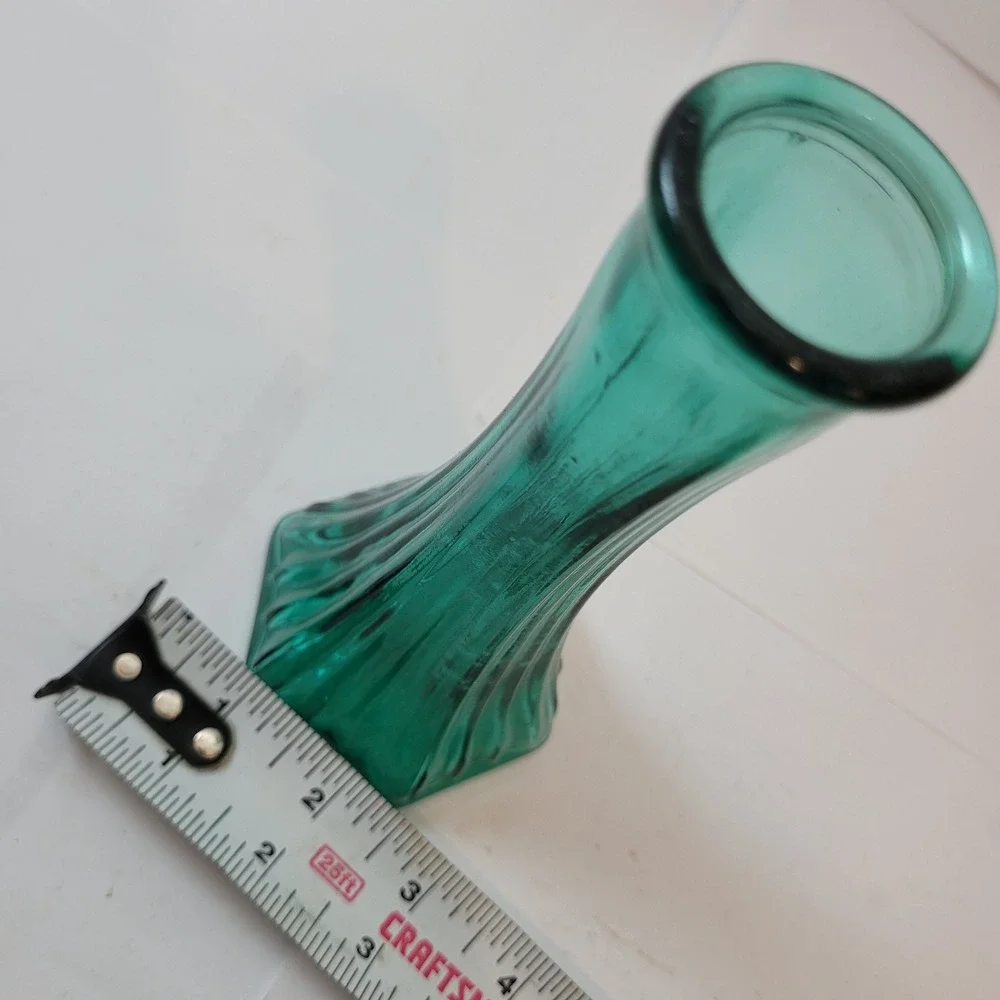 EO Brody Bud Vase Emerald Green Hexagon Ribbed Glass 175 Cleveland Ohio 6 in‎